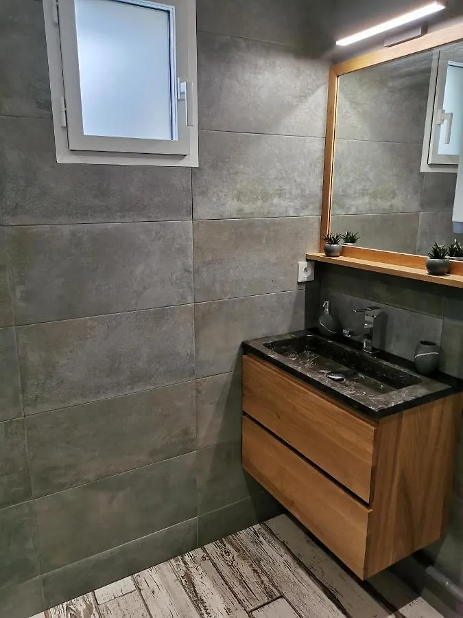 **** Guest house Logement Cosy Avec Piscine Et Jacuzzi Privatifs 4 Etoiles France