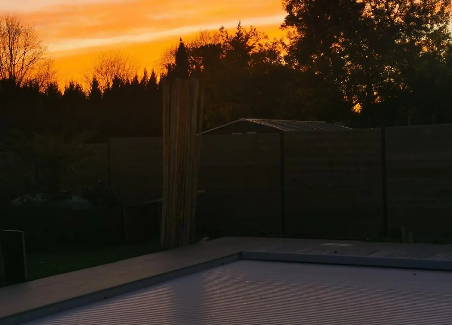 Guest house Logement Cosy Avec Piscine Et Jacuzzi Privatifs 4 Etoiles